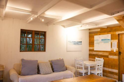 Lodge Umzumbe Surf House