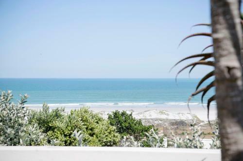 Amazing Beach House In Melkbos!