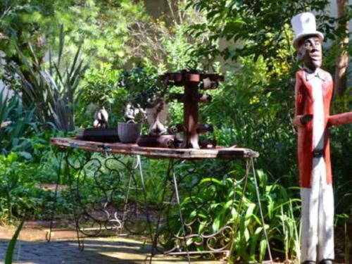 Little Eden Guest Lodge