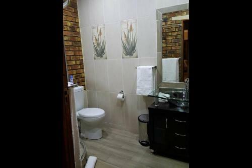 Hostal Twins Guest House