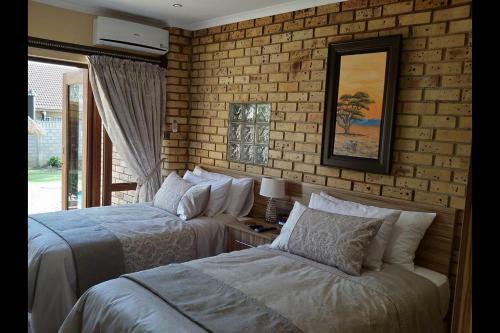 Hostal Twins Guest House