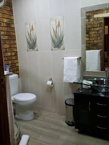 Hostal Twins Guest House