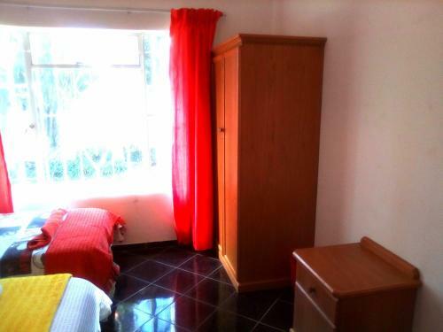 Hostal His Glory Guest House