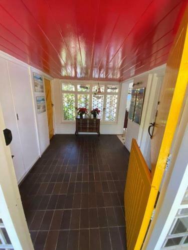 Kwa Thibi Cottage Sleeps 14