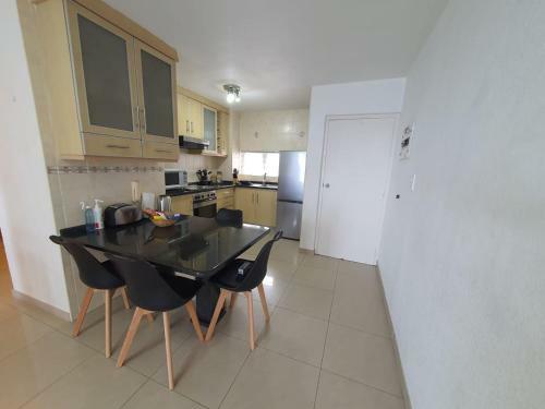 Modern Apartment With Stunning Ocean Views