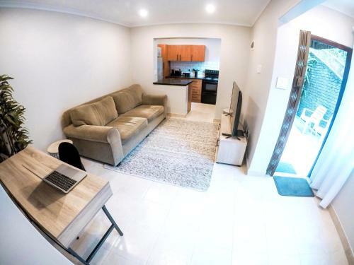 Strelitzia Apartments