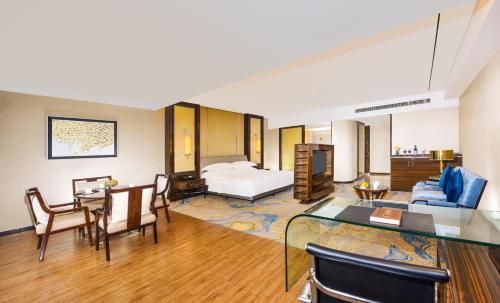 Hotel ????????