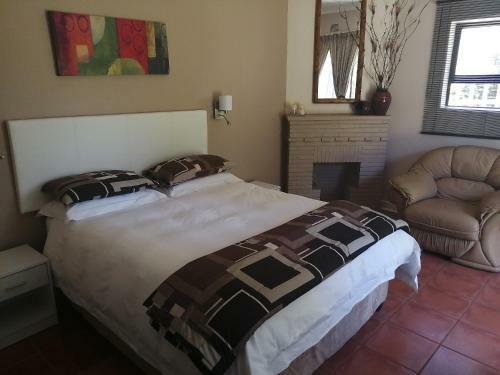 Hostal Thatchers Guest Rooms