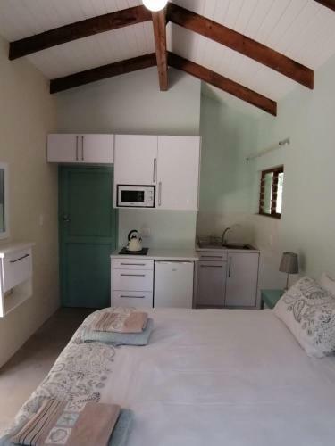 L Chiam Self-catering Cottage