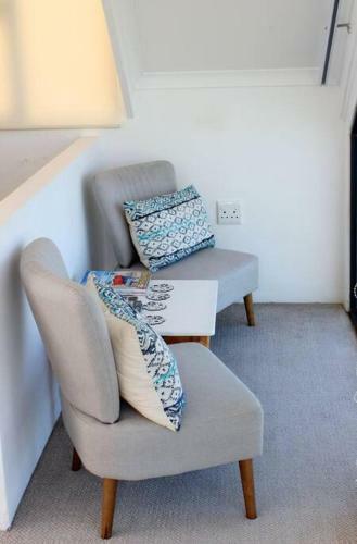 Baby Whale Bliss - Beachfront House