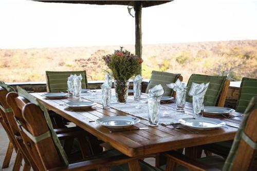 Villa Tholo Manzi Private Game Farm