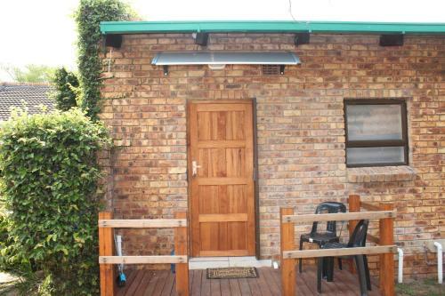 Bed & Breakfast Shandi Accommodation