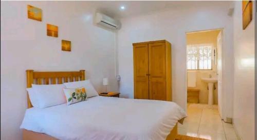 Hostal Aura Zest Guesthouse