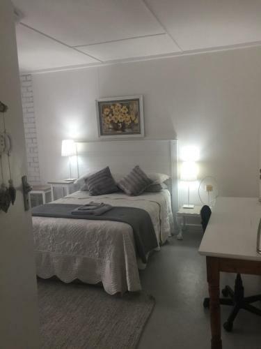 Bed & Breakfast White River B & B