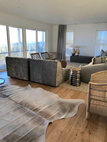 Villa Beach House Collection