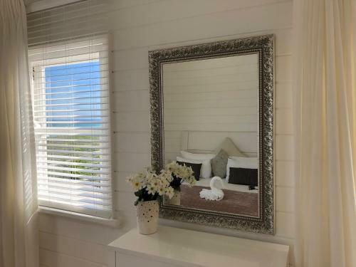 Villa Pearl Bay Beach Home