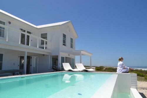 Villa Pearl Bay Beach Home