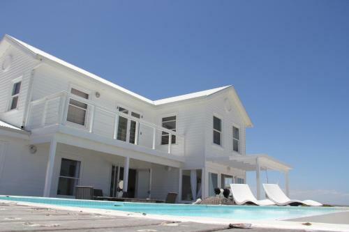 Villa Pearl Bay Beach Home