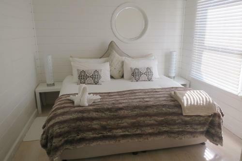 Villa Pearl Bay Beach Home