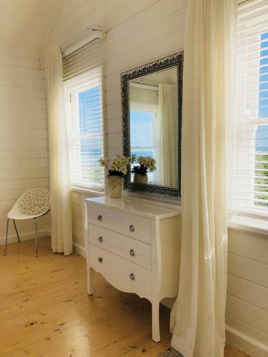 Villa Pearl Bay Beach Home