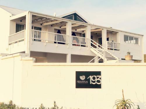 Apartamento Nautilus Yzerfontein Self Catering Accommodation On Ground Level