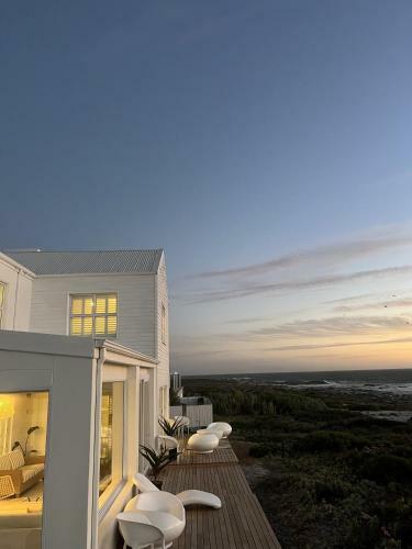 Villa Yzer Beach House