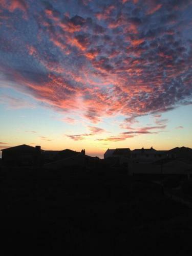 Gone Surfing, Yzerfontein