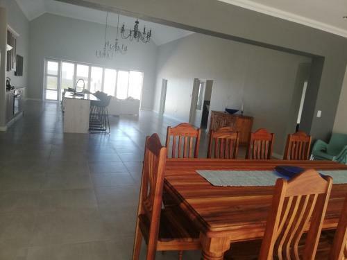 127 Atlantic Pearlbay Yzerfontein