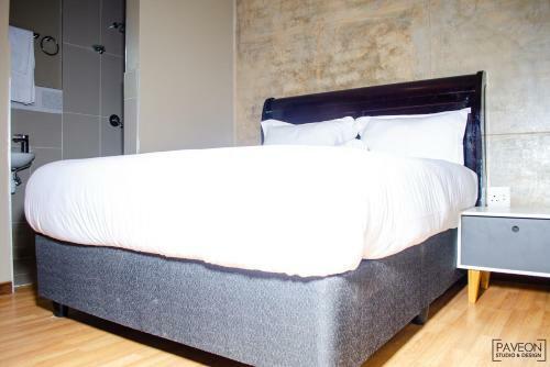 Hostal Cosmo City Guest House