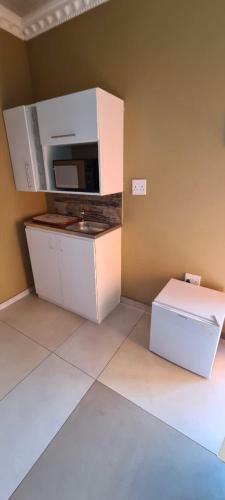 Hostal Cosmo City Ext 4 Lodge
