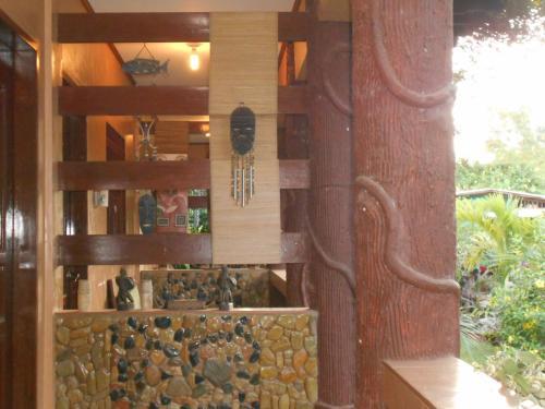 Hostal Jungle Flower Guest House