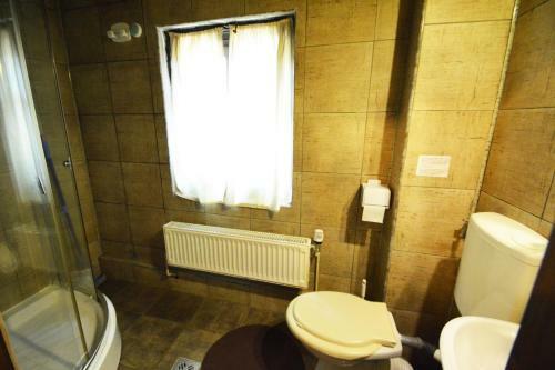Hostal Arts And Crafts Guesthouse