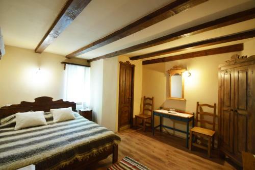 Hostal Arts And Crafts Guesthouse