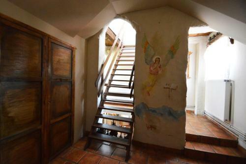 Hostal Arts And Crafts Guesthouse