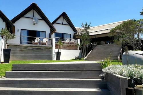 Canal House: Waterfront Property For Rent