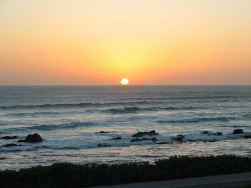 Villa La Chaumiere, Beachview, Port Elizabeth