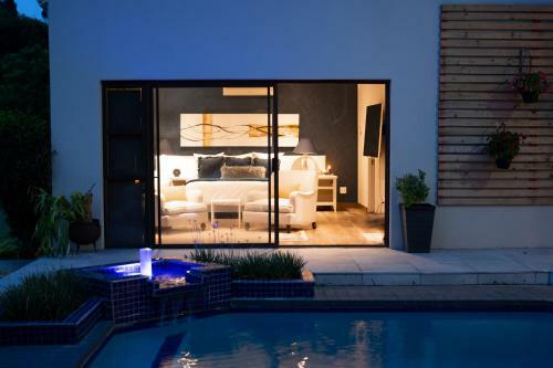 Luxury Boutique Home In Kyalami