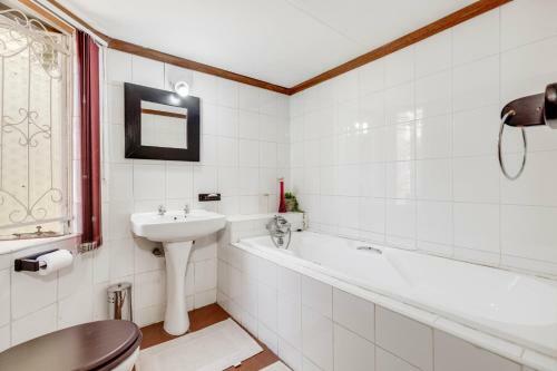 Apartamento The Kunene Manor