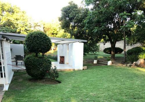 Hostal Weeping Willow