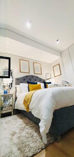 Ellipse Luxury High Rise Apartment