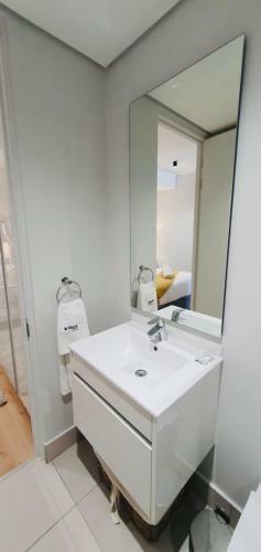 Ellipse Luxury High Rise Apartment