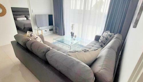 Waterfall Luxury Apartment
