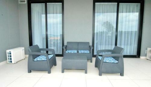 Waterfall Luxury Apartment