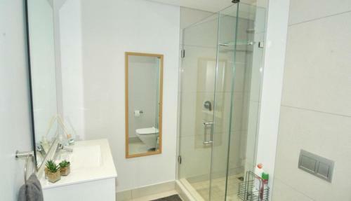 Waterfall Luxury Apartment