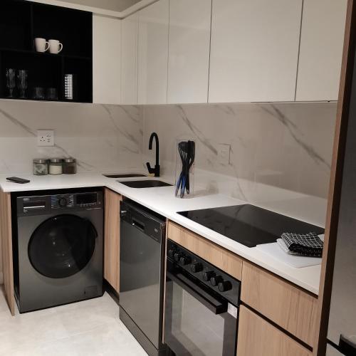 Waterfall Luxury Apartments Mia Drive