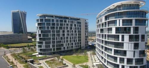 Ellipse Waterfall Executive Apartment