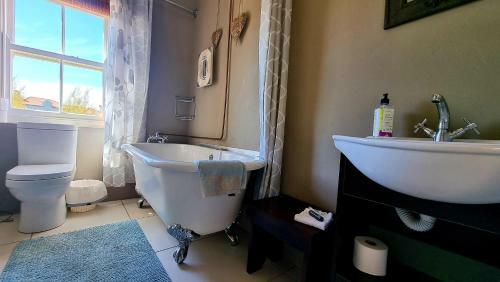 Sandmartins Private Secure Villa