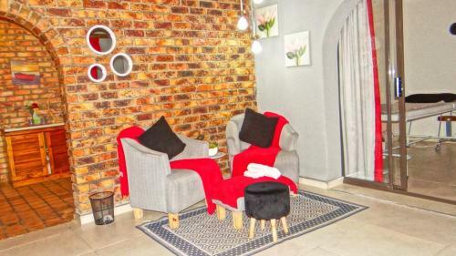 Bed & Breakfast Warmbaths Thai Spa And Guest House