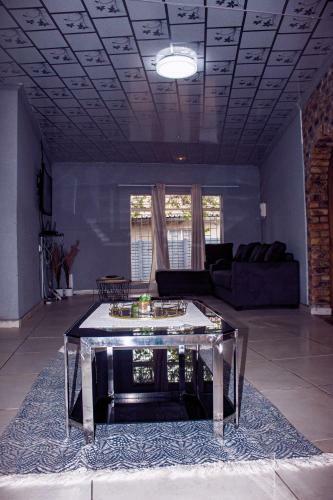 Bed & Breakfast Warmbaths Thai Spa And Guest House