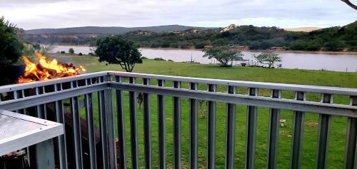Apartamento Addo Riverbank On Sundays